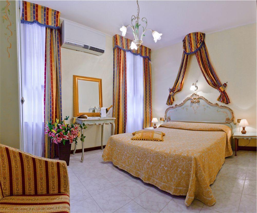 Henry 2* Venedig